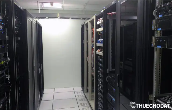 Độ ổn định hệ thống phụ thuộc vào gì?